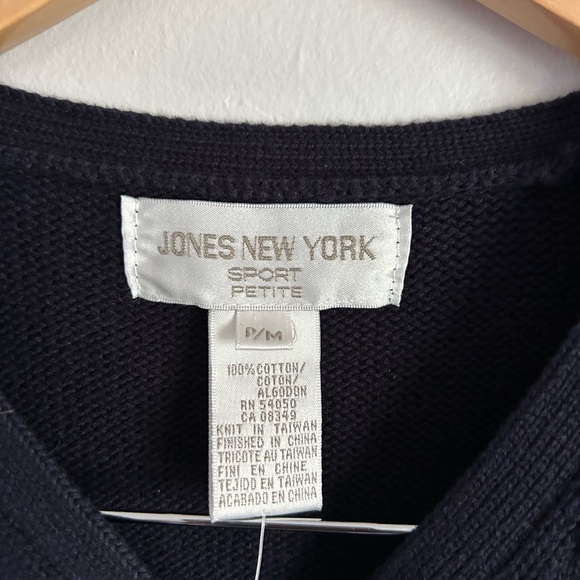 NWT Floral Embroidered Women's Sweater - Black with Red Accents - Picture 3 of 8